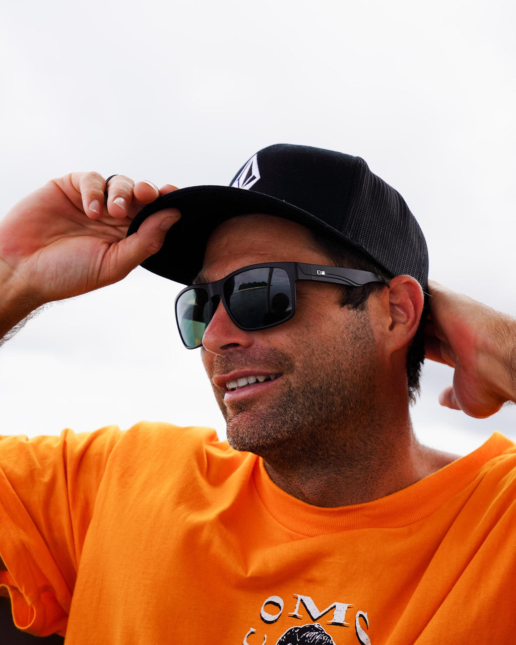 Rambler Sport : Matte Black / L.i.t. Polar Grey