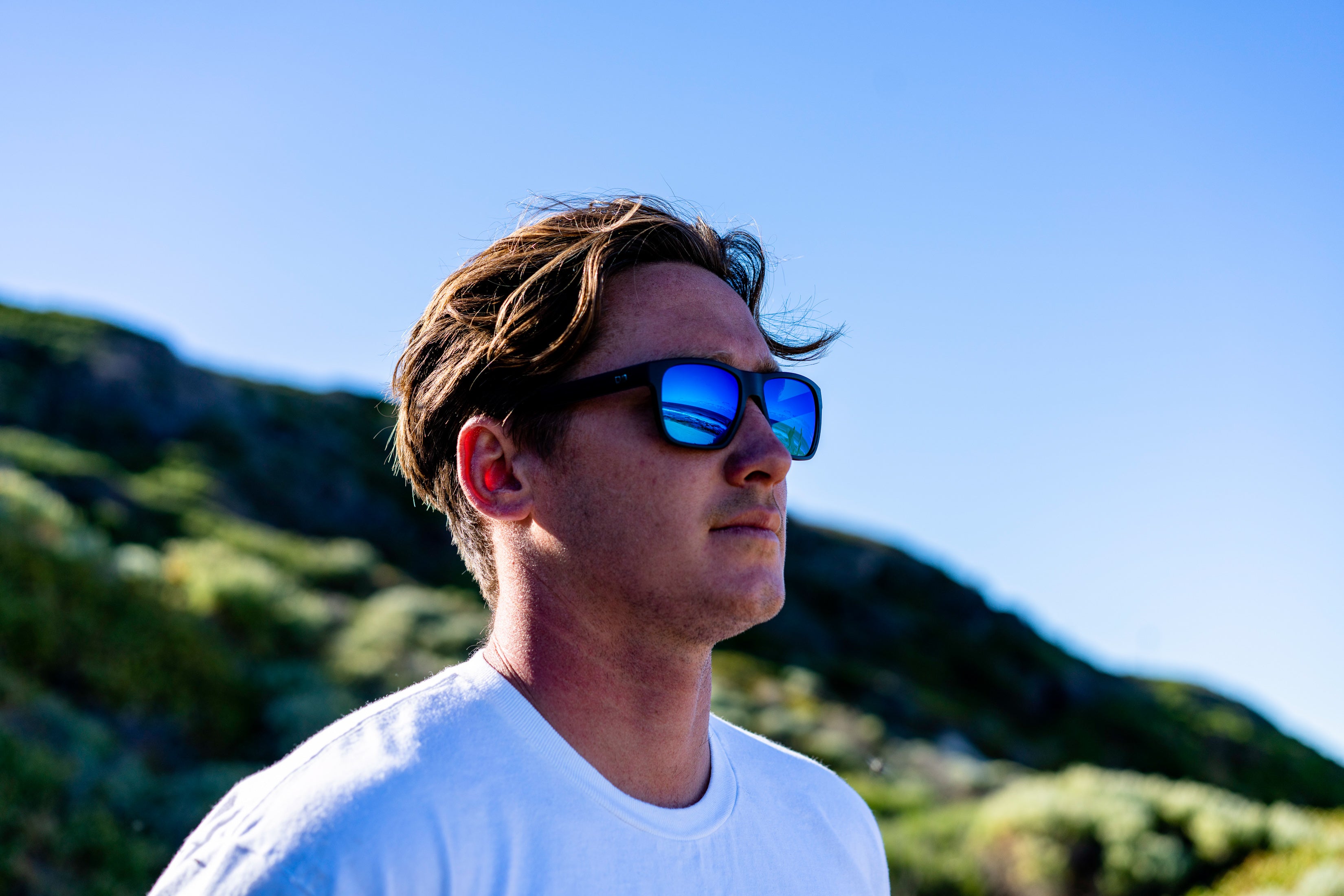 Life On Mars : Matte Black / L.i.t. Polar Mirror Blue