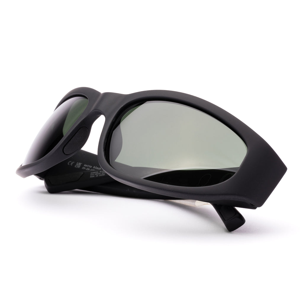 Blur : Matte Black / Grey Polar